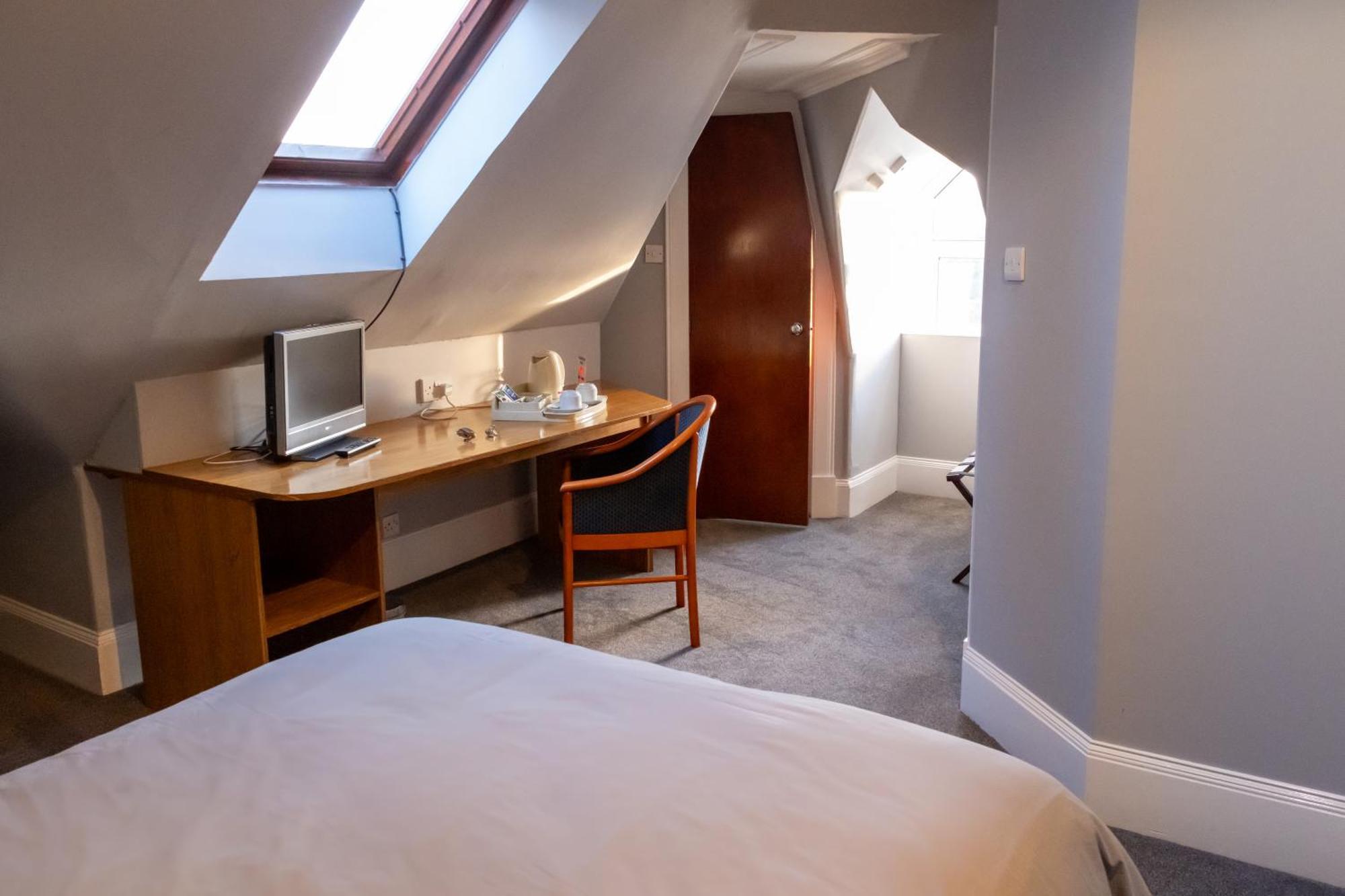 Station Hotel Ellon ภายนอก รูปภาพ