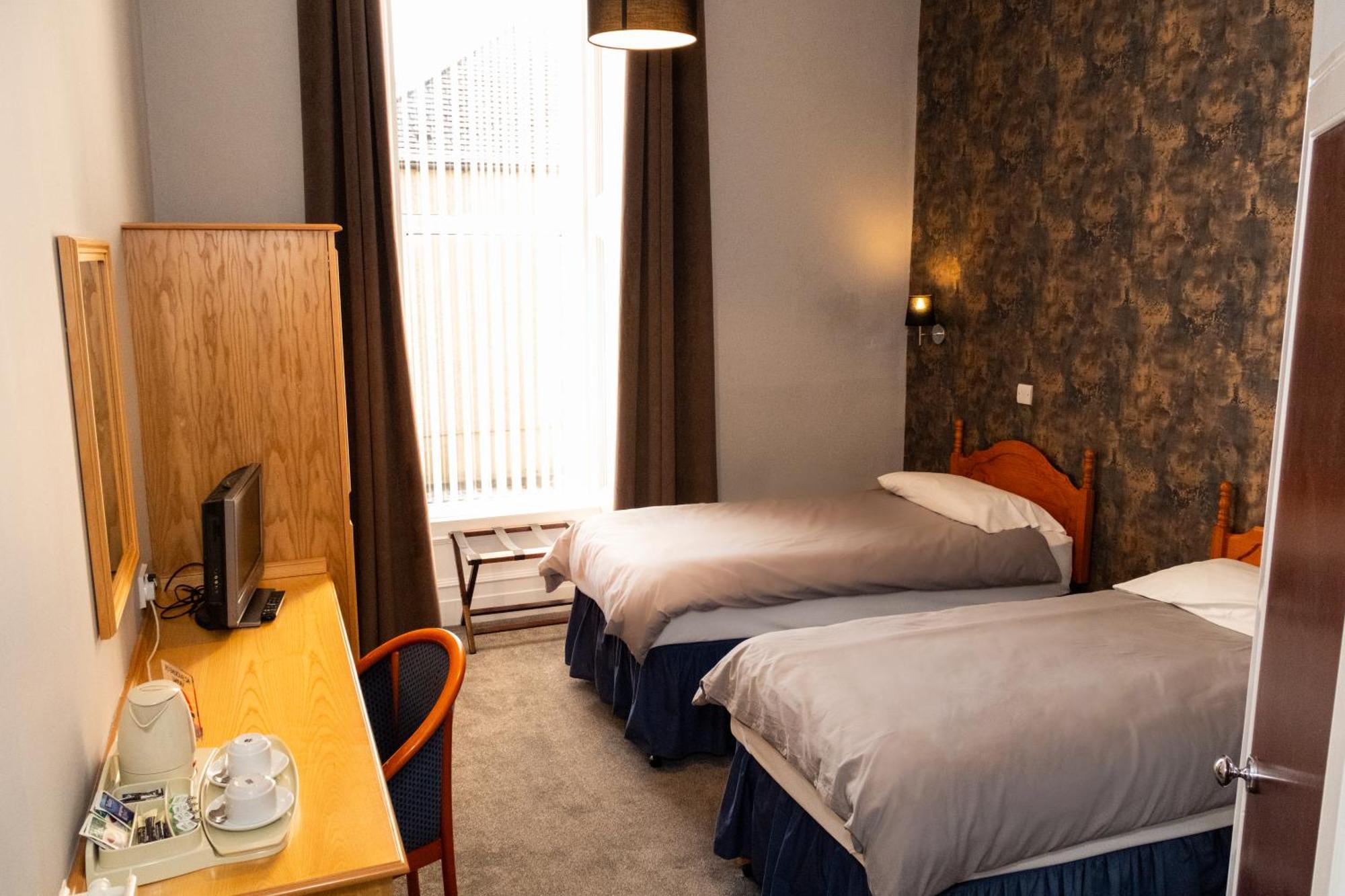 Station Hotel Ellon ภายนอก รูปภาพ