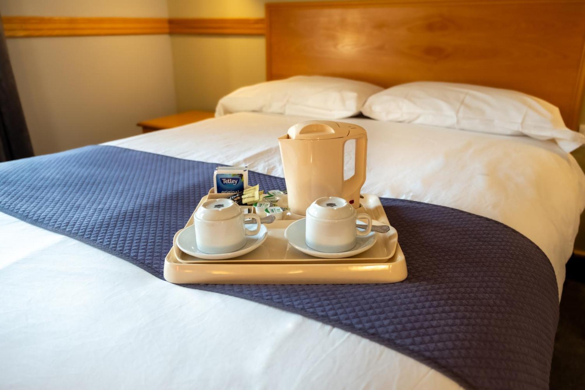 Station Hotel Ellon ภายนอก รูปภาพ