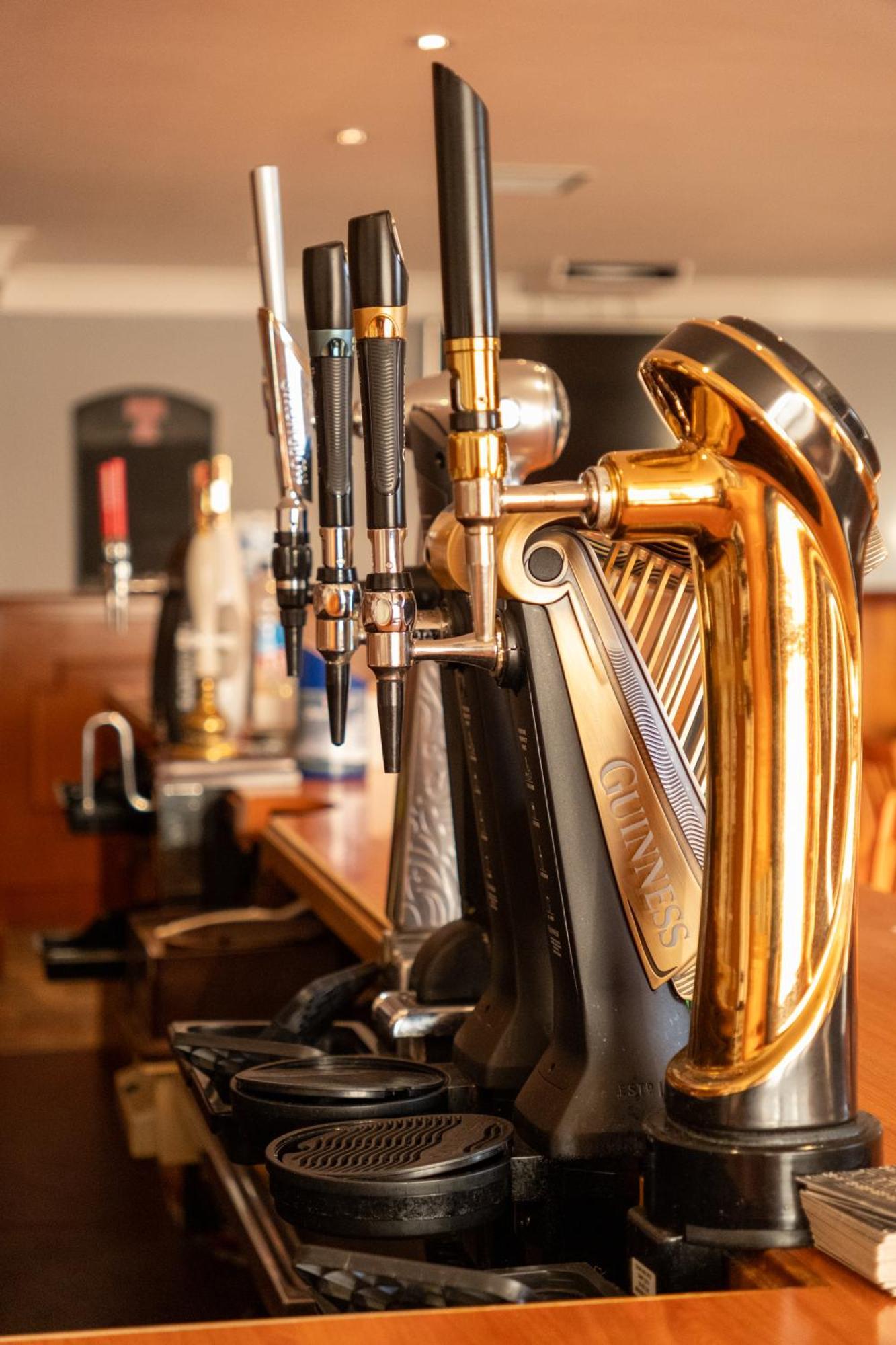 Station Hotel Ellon ภายนอก รูปภาพ